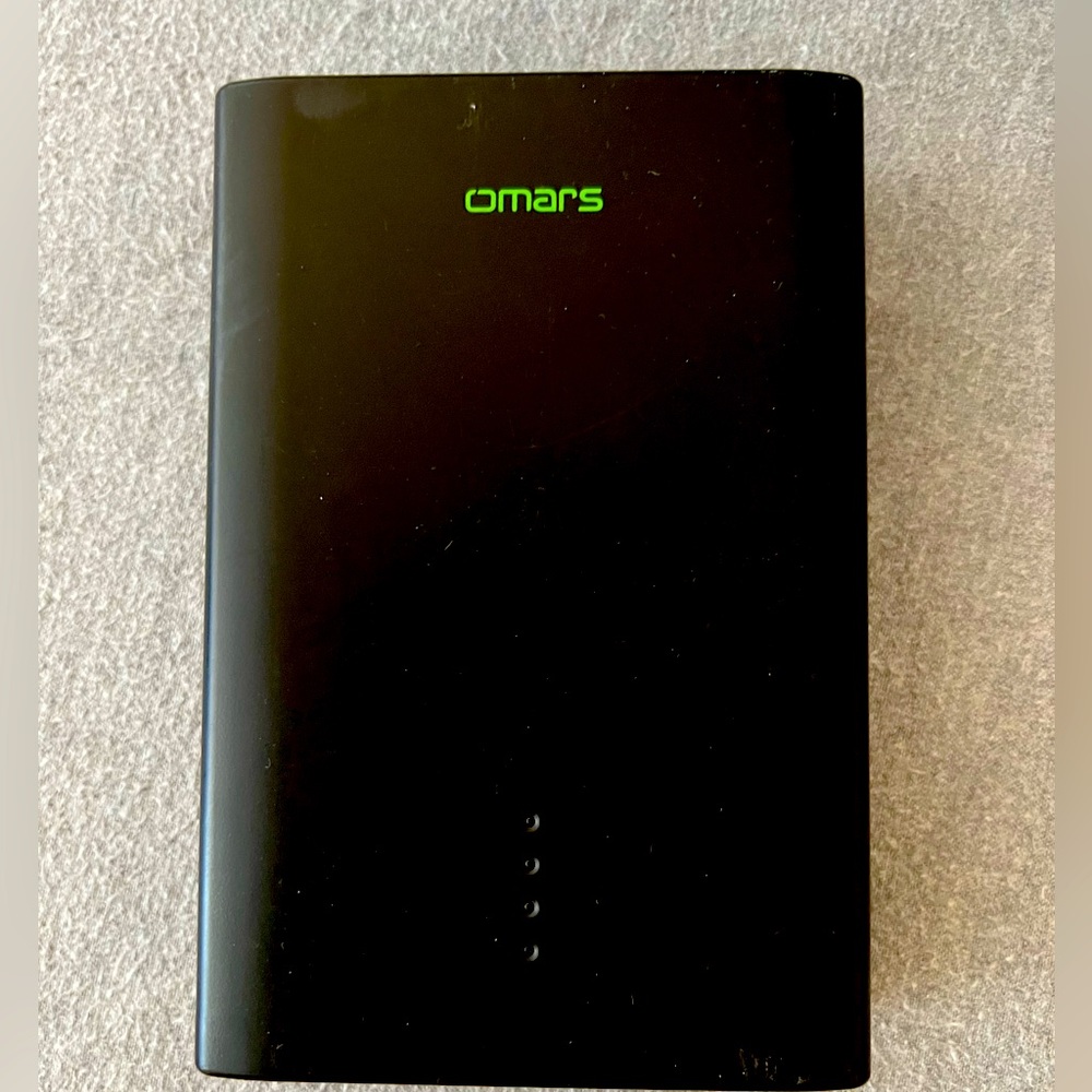 Omars Power Bank AC Outlet 90W 24000mAh Laptop Portable Charger with 18W PD